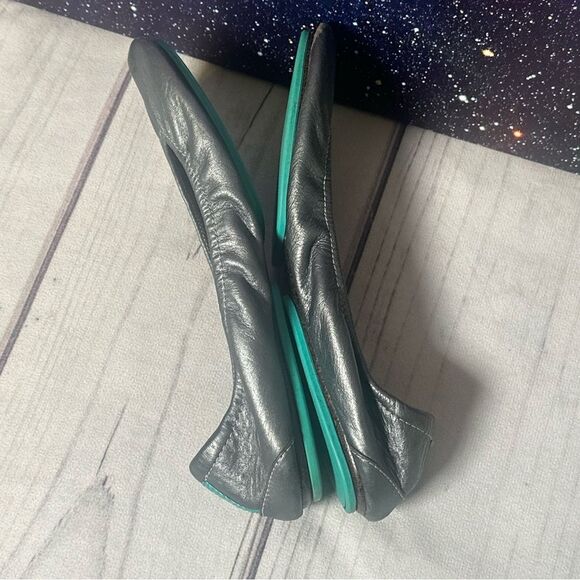 TIEKS BY GAVRIELI Metallic Gray Leather Slip On Foldable Ballet Flats Women Sz 8 - Picture 5 of 7